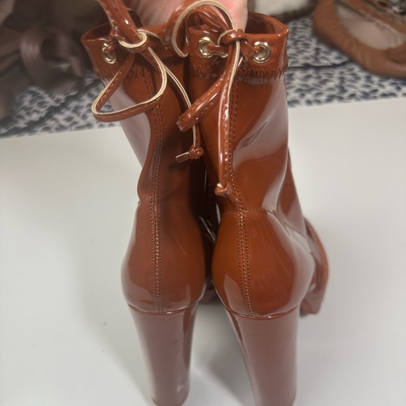 Azalea Wang X Dolls Kill Brown Patent Vegan Leather Rainy Days Boots 7.5 *READ* - Picture 13 of 16